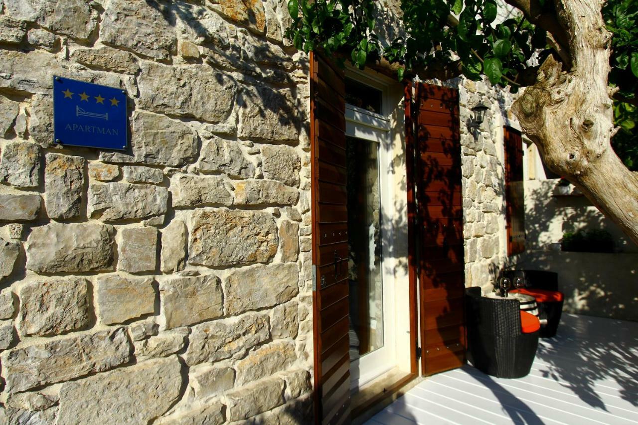 Old House Apartment Sveti Filip i Jakov Exterior photo